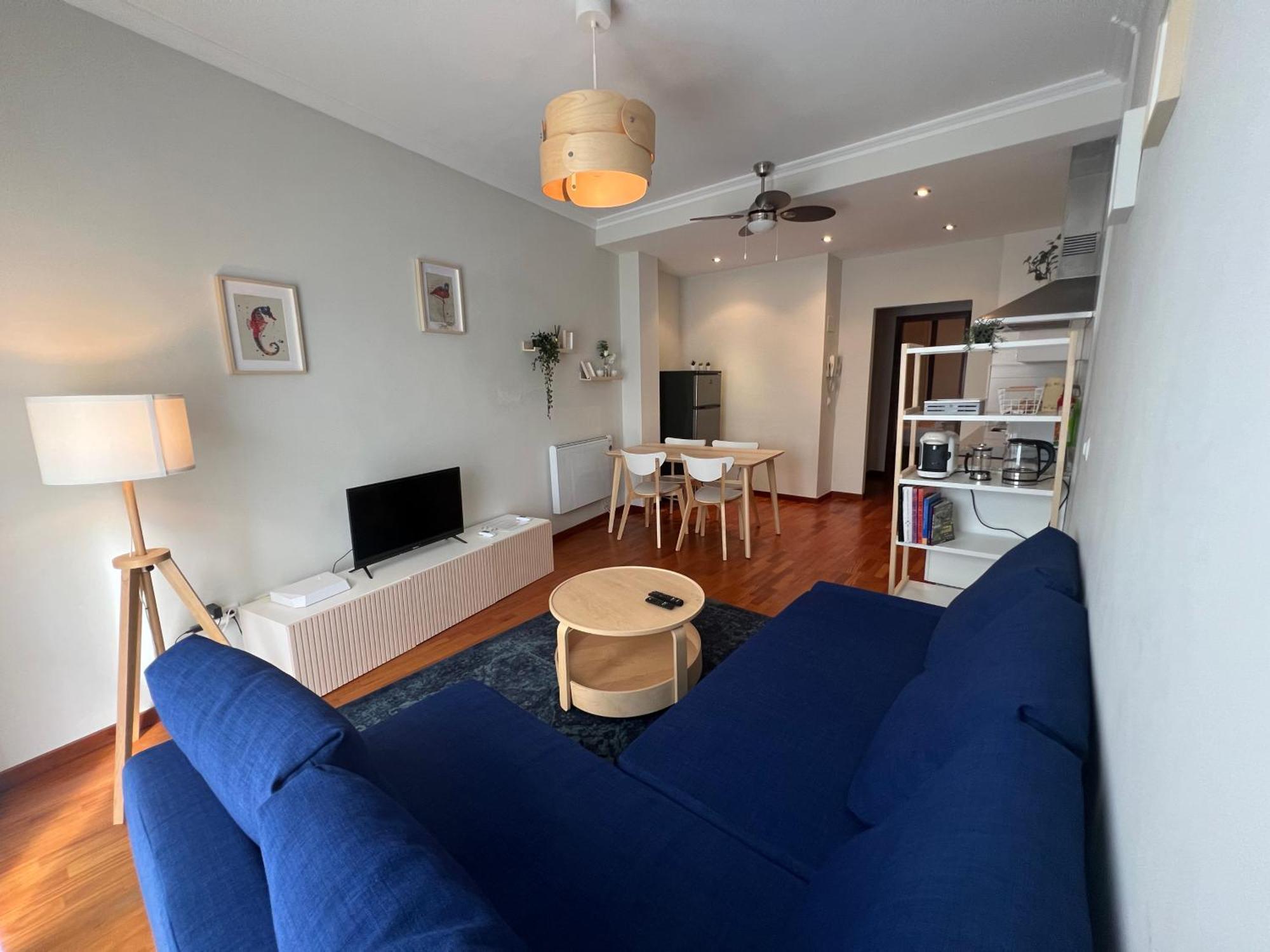 Apartamento A Estrenar ,con Vistas Al Mar Y Aparcamiento Gratis En El Casco Viejo-centro-zona Portuaria Vigo